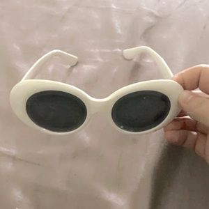 🥛 White Clout Sunglasses